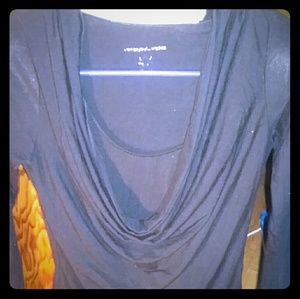 Very Nice Black Shirt that Can be Changed